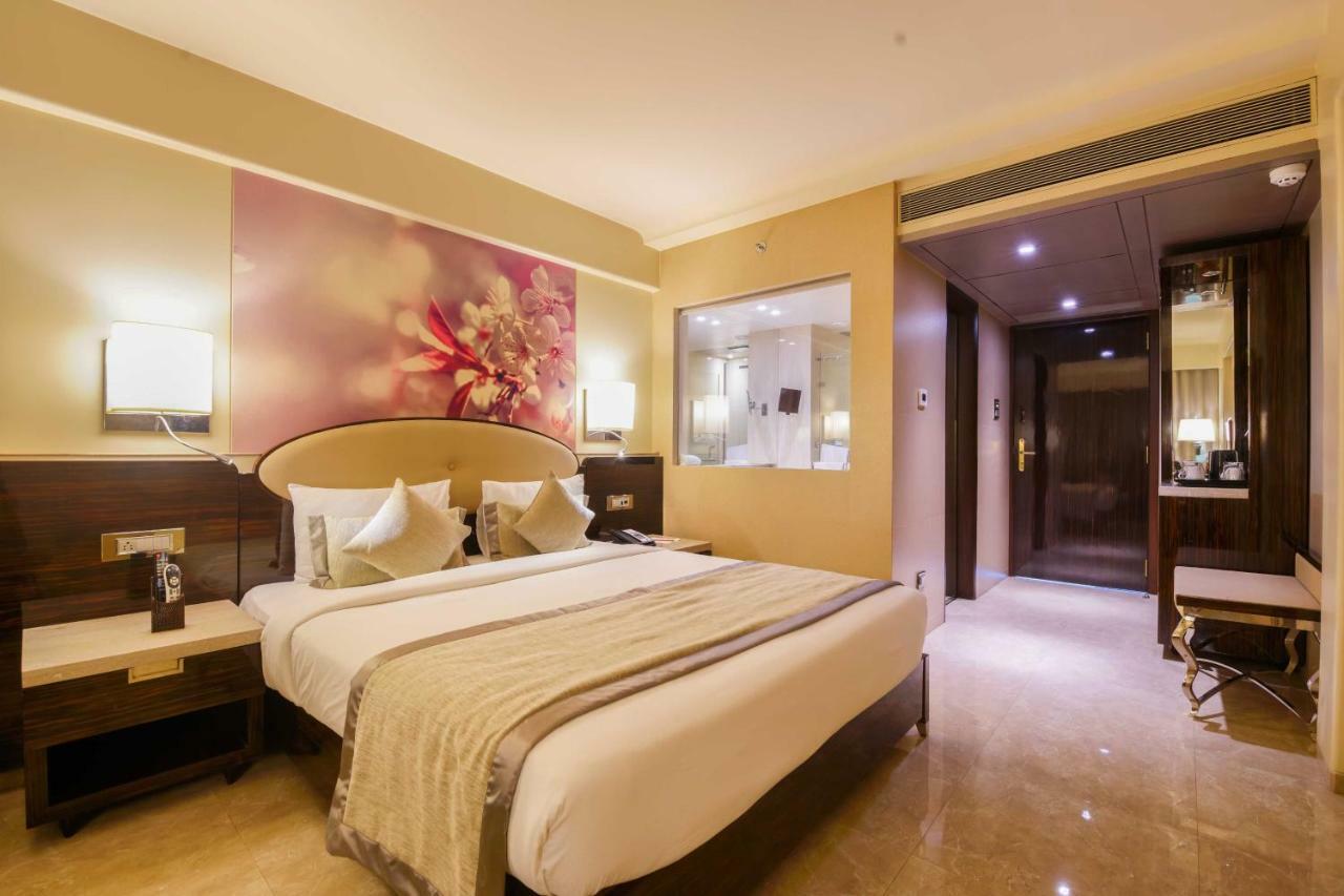 Sai Palace Grand, Malad Mumbai Exterior foto